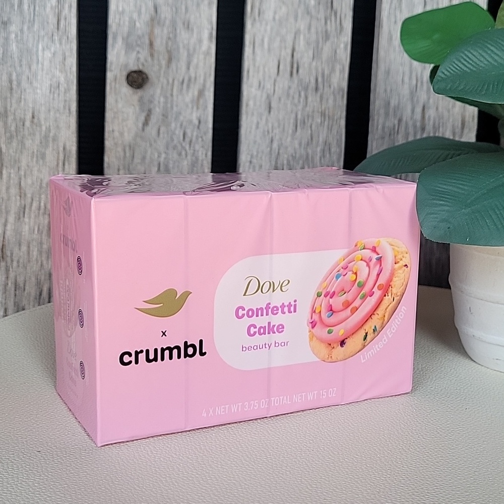 Crumbl × Dove Confetti Cake Body Bar 4 Pack - Pink - Picture 4 of 5